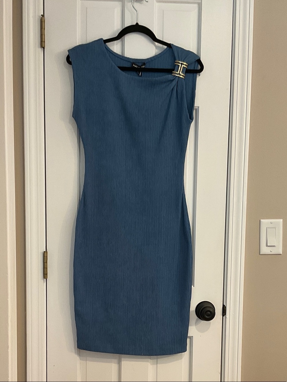 Halston Heritage Slate Blue Sleeveless Sheath Dress with Gold Buckle